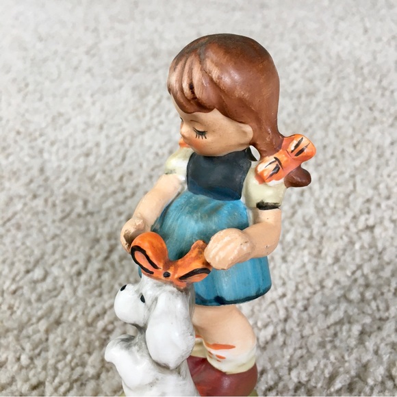 Vintage 1950s Arnart 5th Ave GIRL AND DOG Hand Painted Porcelain Figurine 4 3/8” - Picture 3 of 12